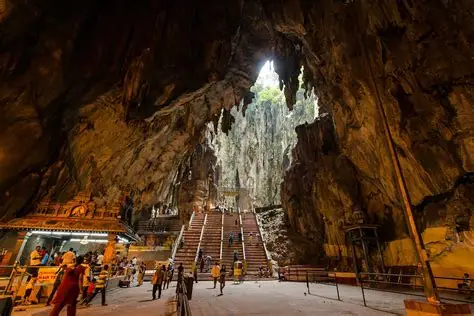 6 Days Malaysia (KUL - Batu Caves - Sunway Lagoon)